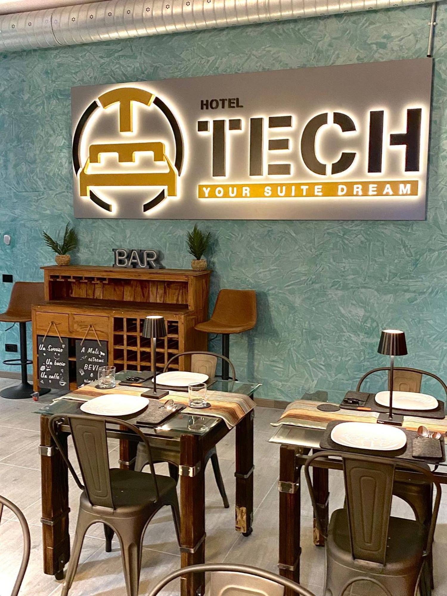 Hotel Tech ブレンバーテ エクステリア 写真